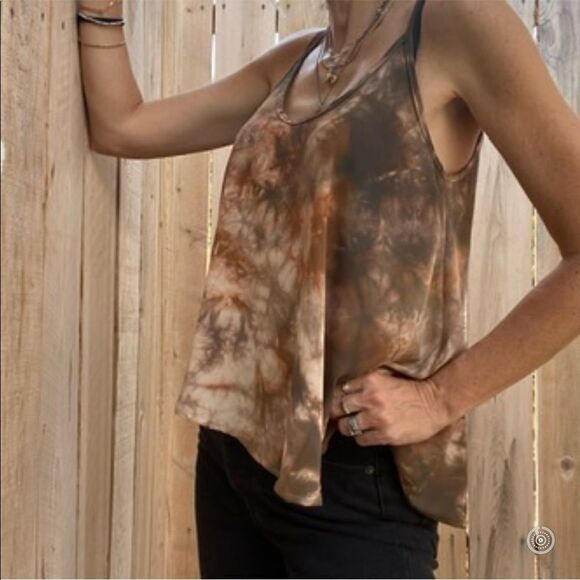 Lush tie dyed sleeves top - Picture 7 of 9